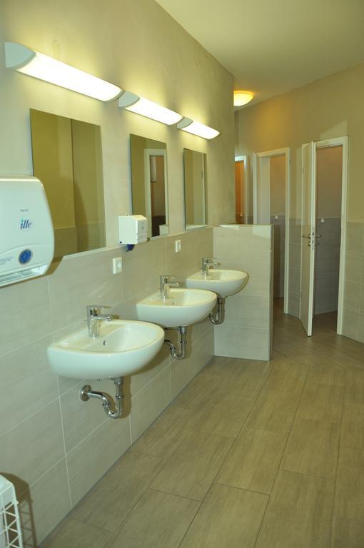 Land-Gut-Hotel Westerkrug Wanderup Экстерьер фото